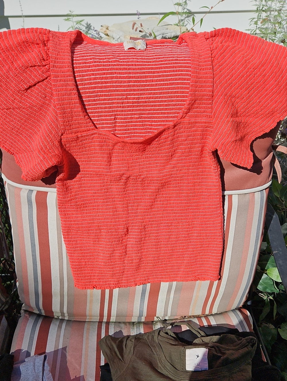 Nation Striped Short Sleeve Top in Red Size Medium Elastic All Around.